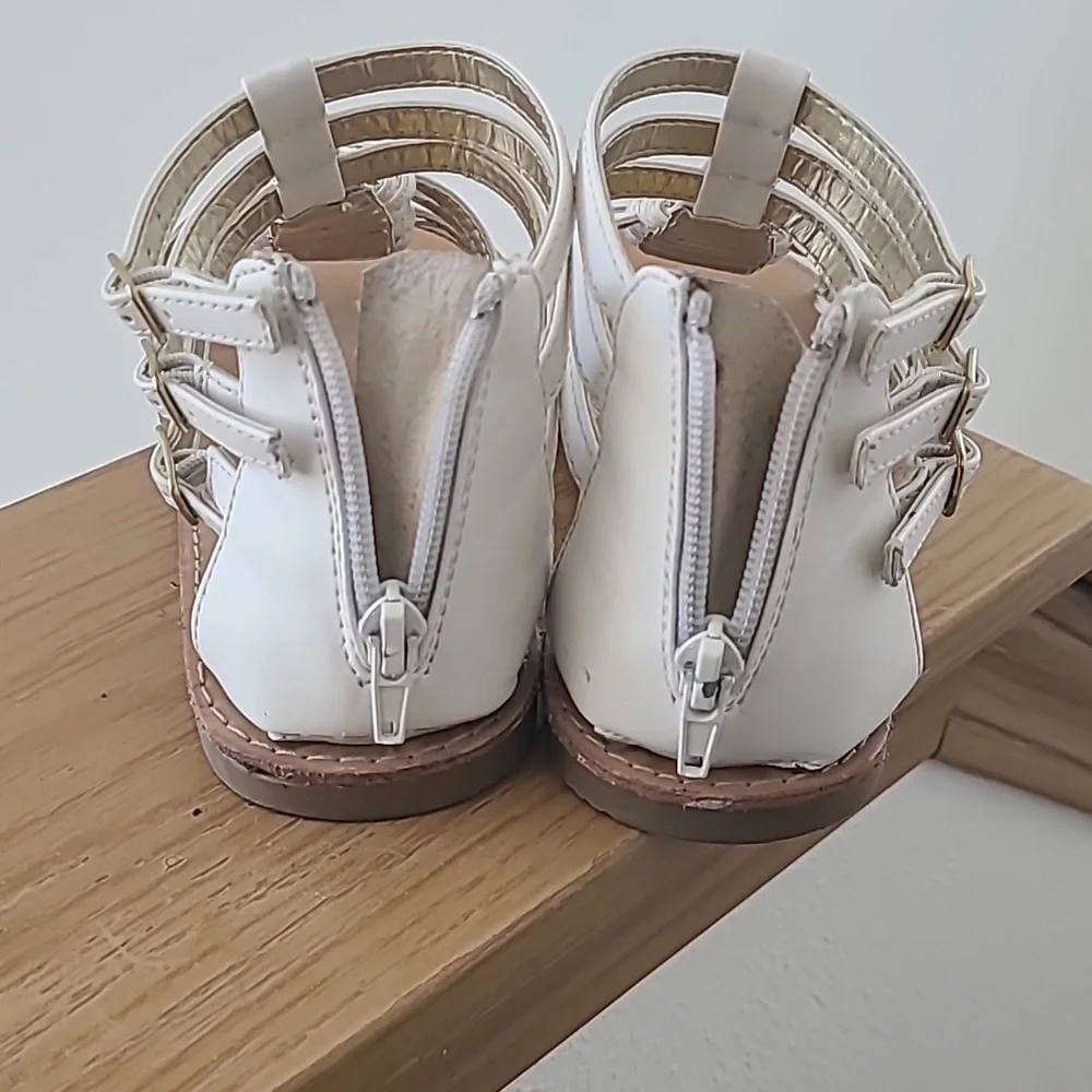 Cole Haan White Gladiator Sandals Back Zip Buckle